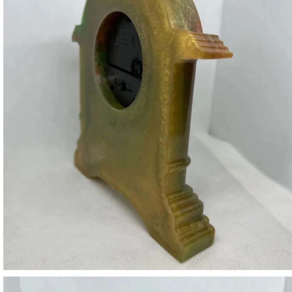 Resin Clock - Picture 4 of 6